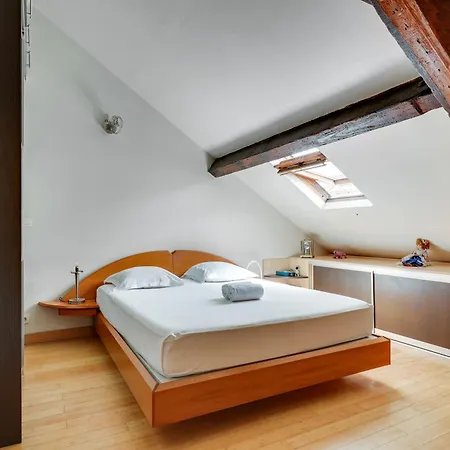 Апартаменты Duplex Calme Et Lumineux Au Coeur De Bastille