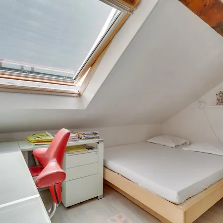 Апартаменты Duplex Calme Et Lumineux Au Coeur De Bastille